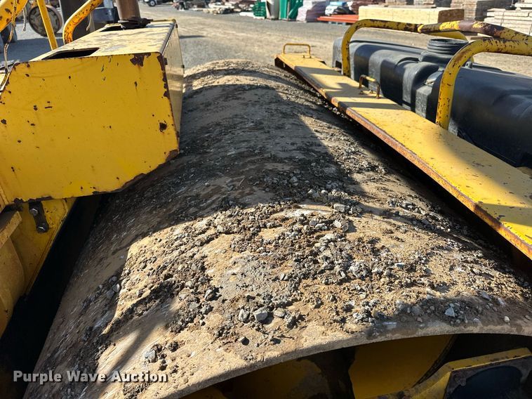 image for item EJ5251 Sakai SW850 double drum vibratory roller