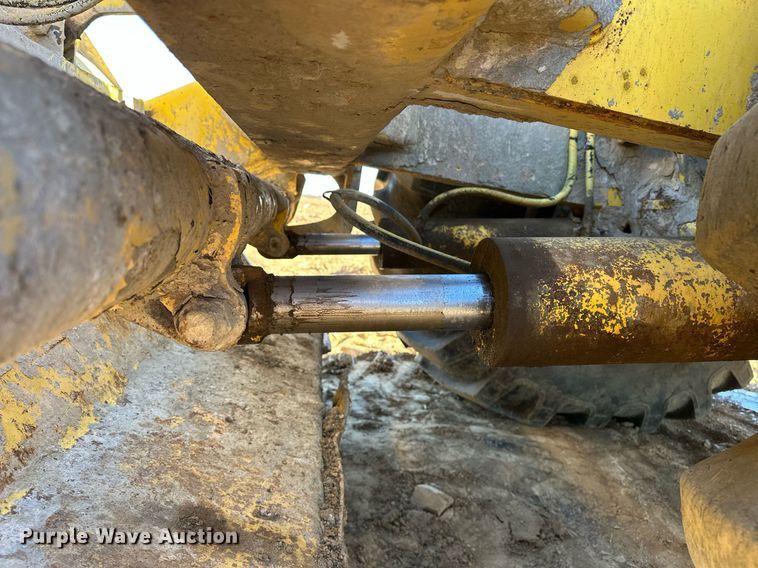 image for item EJ5255 Bomag MPH364R-2 recycler