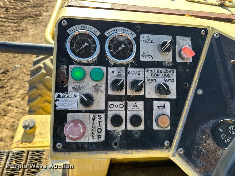 image for item EJ5255 Bomag MPH364R-2 recycler