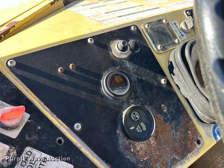 image for item EJ5255 Bomag MPH364R-2 recycler