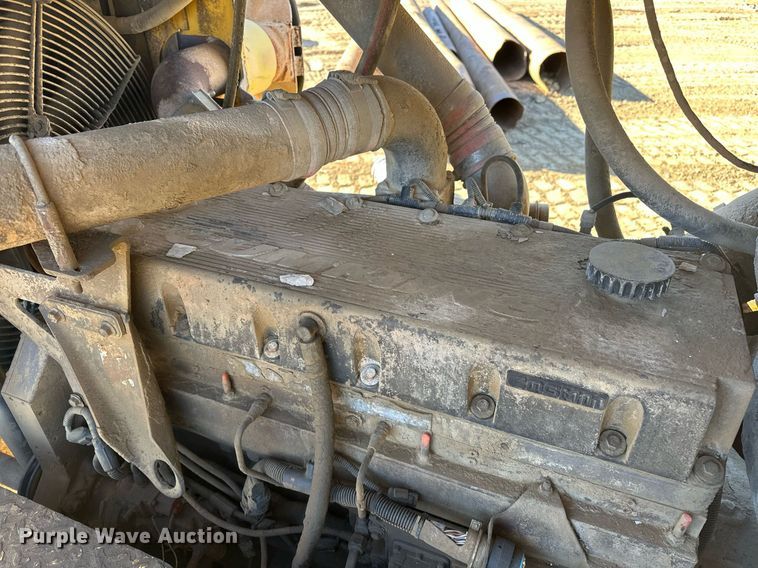 image for item EJ5255 Bomag MPH364R-2 recycler