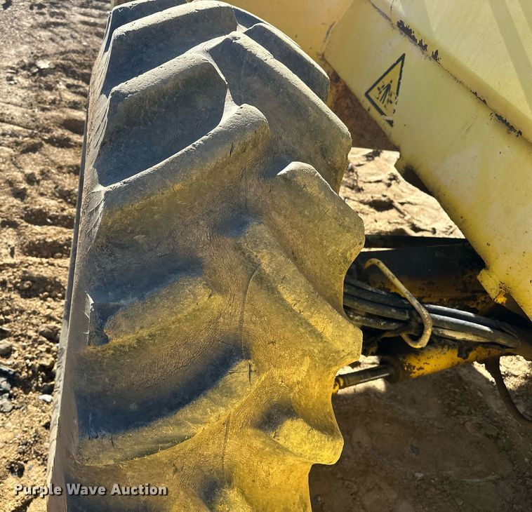 image for item EJ5255 Bomag MPH364R-2 recycler