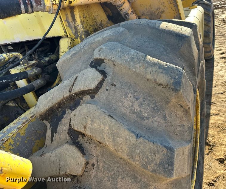 image for item EJ5255 Bomag MPH364R-2 recycler