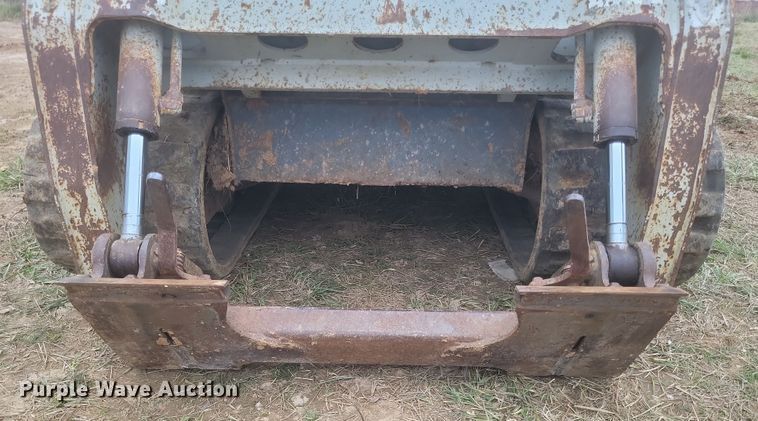 image for item EJ8116 Takeuchi  TL 140 tracked skid steer loader