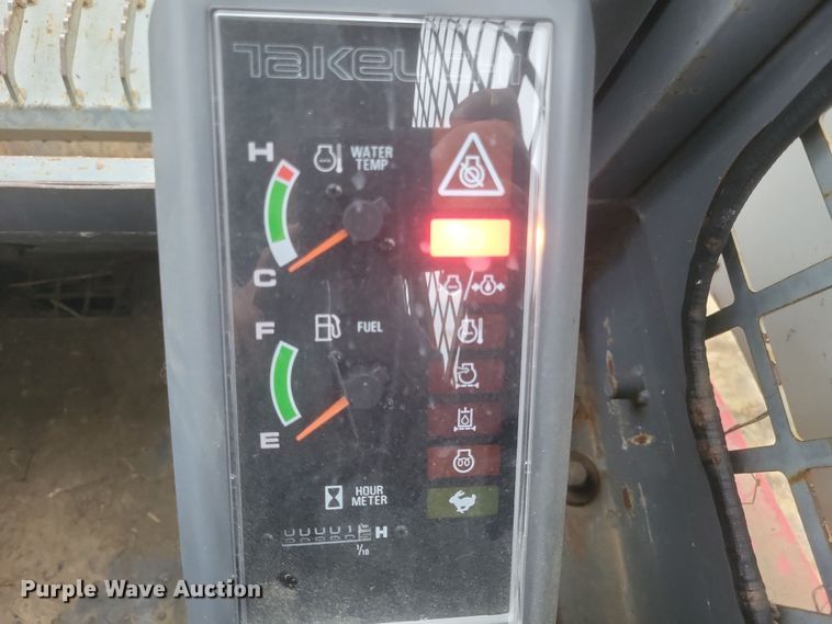 image for item EJ8116 Takeuchi  TL 140 tracked skid steer loader