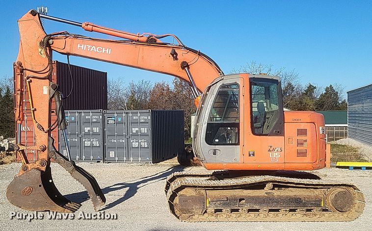 image for item EJ8137 2006 Hitachi ZAXIS 135US excavator