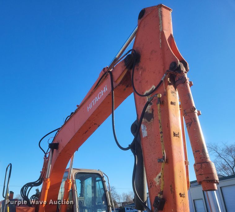 image for item EJ8137 2006 Hitachi ZAXIS 135US excavator