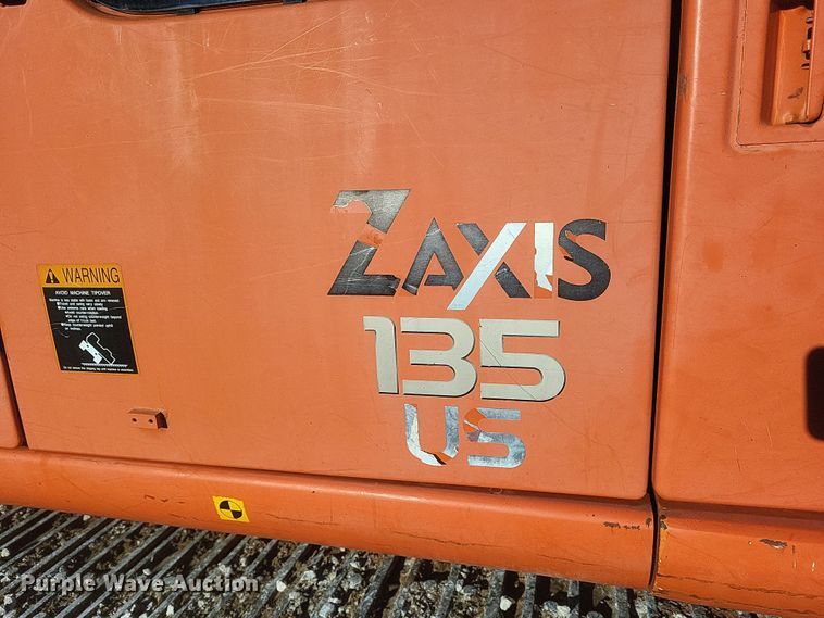 image for item EJ8137 2006 Hitachi ZAXIS 135US excavator