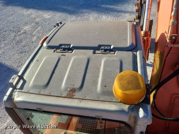 image for item EJ8137 2006 Hitachi ZAXIS 135US excavator