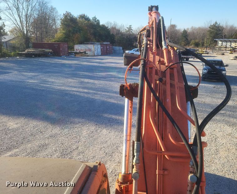 image for item EJ8137 2006 Hitachi ZAXIS 135US excavator