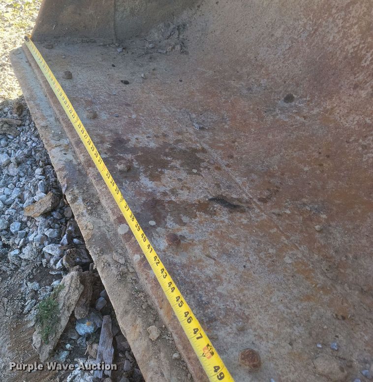 image for item EJ8137 2006 Hitachi ZAXIS 135US excavator