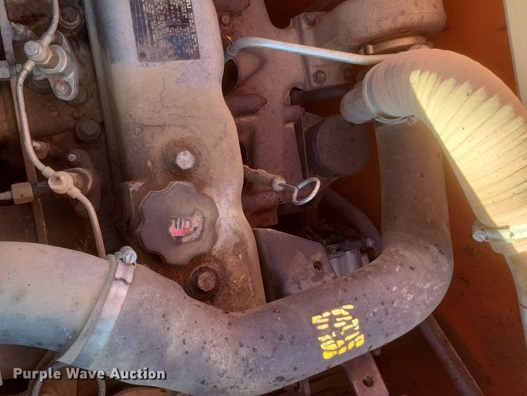 image for item EJ8137 2006 Hitachi ZAXIS 135US excavator