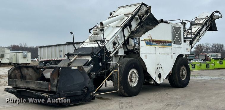 image for item EK3727 2006 Roadtec Shuttle Buggy SB-2500C material transfer vehicle