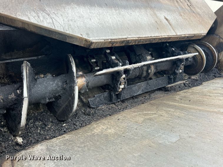 image for item EK3727 2006 Roadtec Shuttle Buggy SB-2500C material transfer vehicle