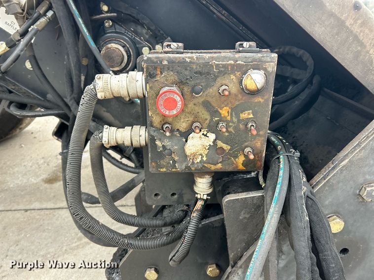 image for item EK3727 2006 Roadtec Shuttle Buggy SB-2500C material transfer vehicle