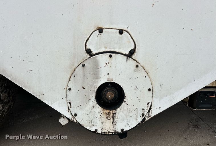 image for item EK3727 2006 Roadtec Shuttle Buggy SB-2500C material transfer vehicle