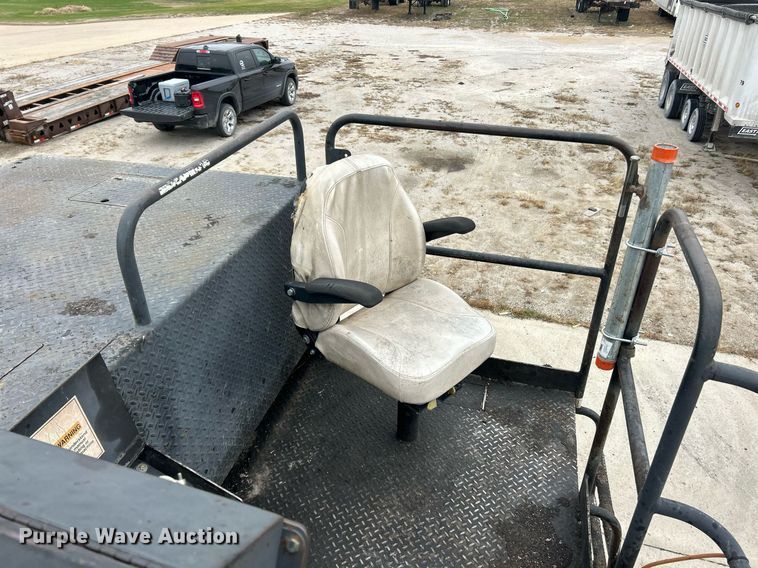 image for item EK3727 2006 Roadtec Shuttle Buggy SB-2500C material transfer vehicle