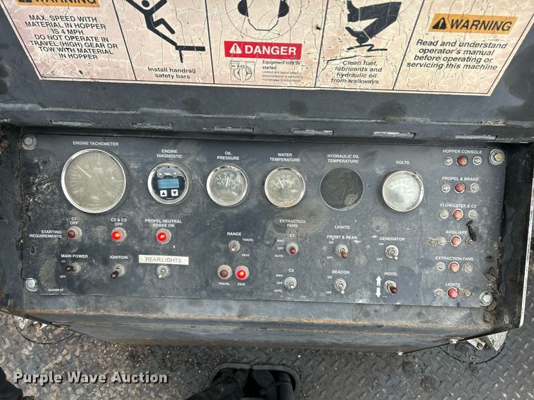 image for item EK3727 2006 Roadtec Shuttle Buggy SB-2500C material transfer vehicle