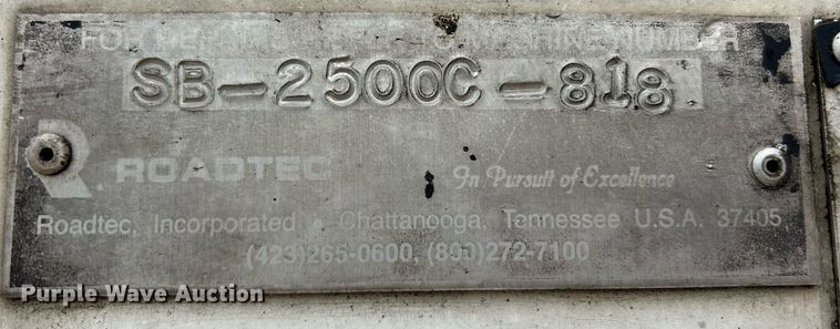 image for item EK3727 2006 Roadtec Shuttle Buggy SB-2500C material transfer vehicle