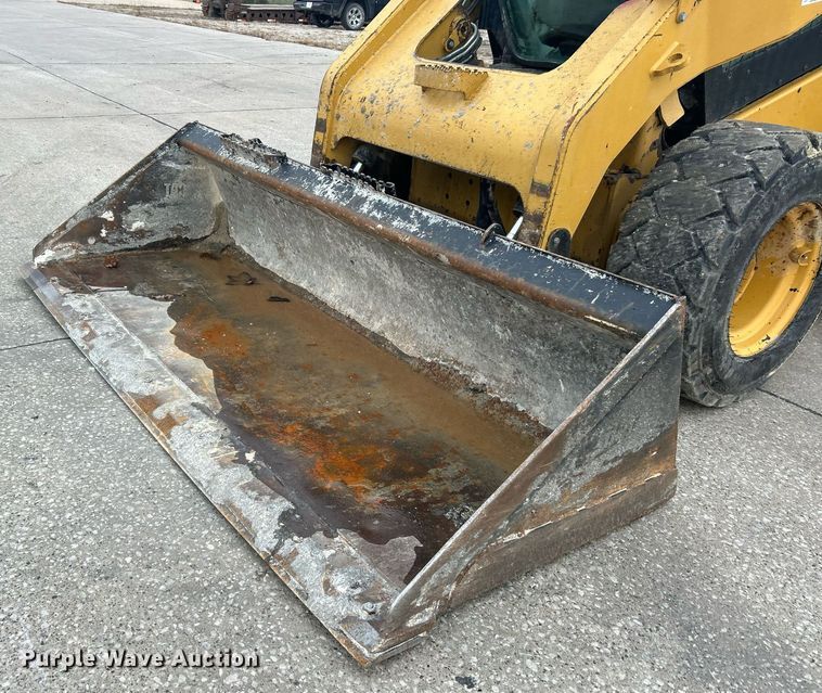 image for item EK3728 2011 Caterpillar 262C skid steer loader