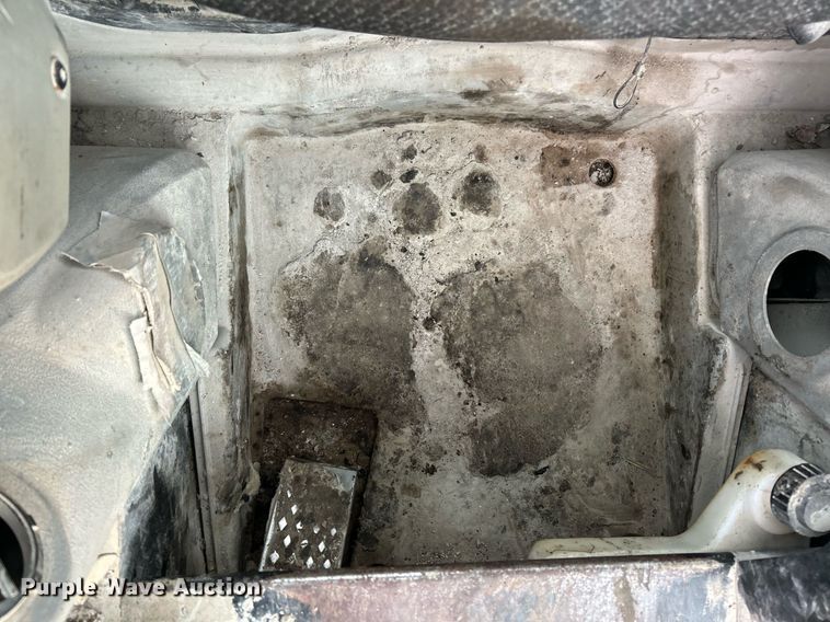 image for item EK3728 2011 Caterpillar 262C skid steer loader