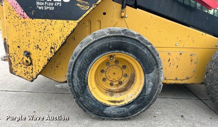 image for item EK3728 2011 Caterpillar 262C skid steer loader