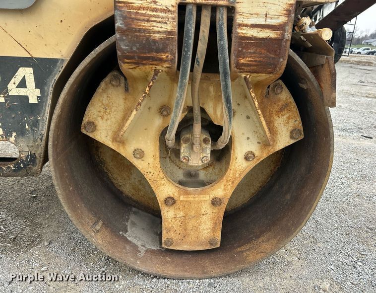 image for item EK3729 1998 Ingersoll Rand DD-24 double drum vibratory roller