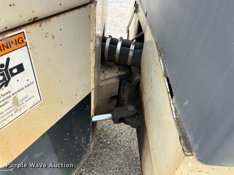 image for item EK3729 1998 Ingersoll Rand DD-24 double drum vibratory roller