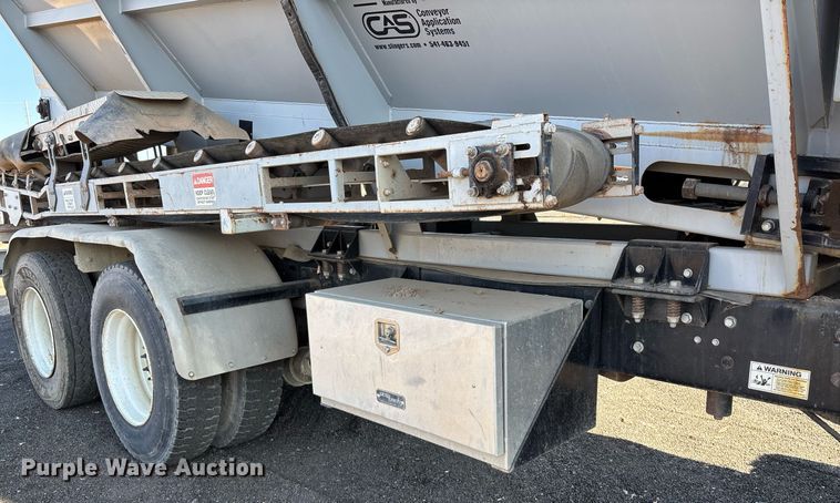 image for item EL5996 2000 International 5500I stone slinger