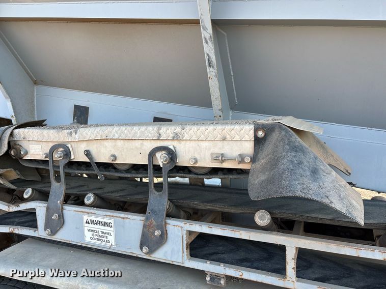 image for item EL5996 2000 International 5500I stone slinger