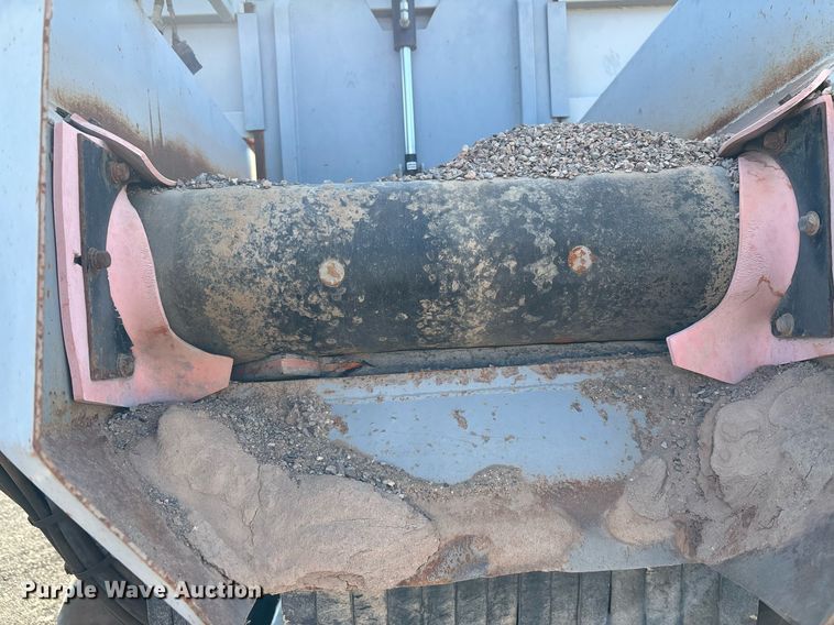 image for item EL5996 2000 International 5500I stone slinger