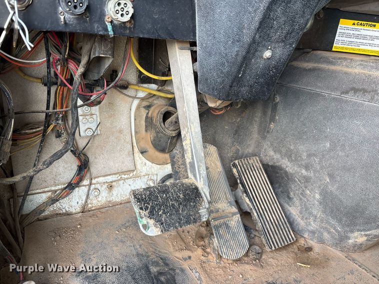 image for item EL5996 2000 International 5500I stone slinger