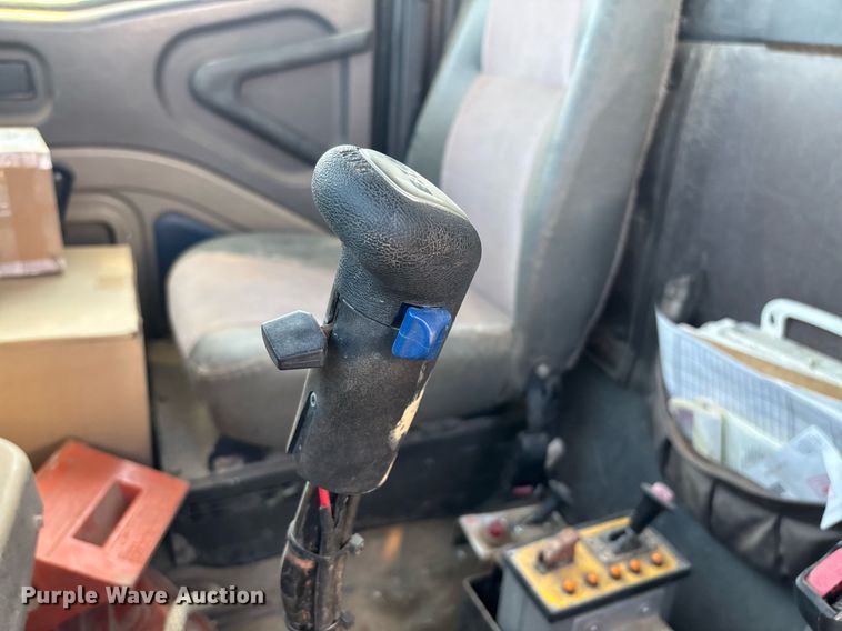 image for item EL5996 2000 International 5500I stone slinger