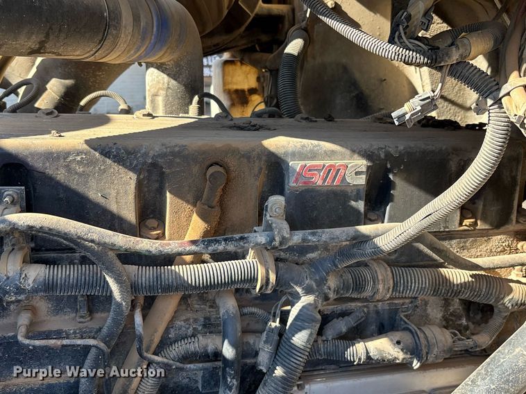 image for item EL5996 2000 International 5500I stone slinger