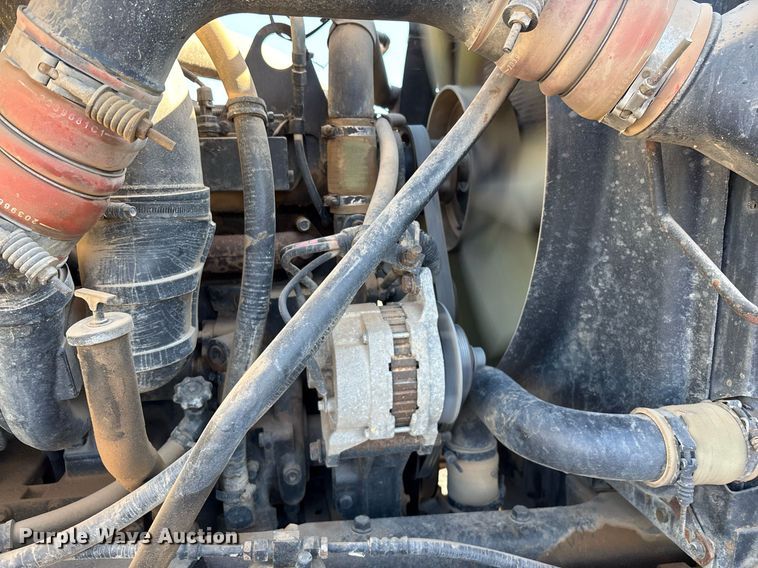 image for item EL5996 2000 International 5500I stone slinger