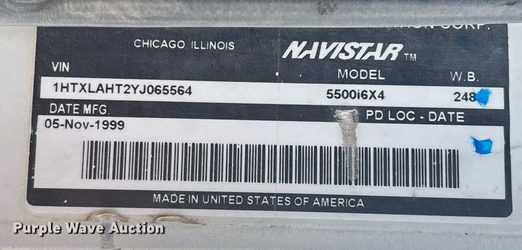 image for item EL5996 2000 International 5500I stone slinger