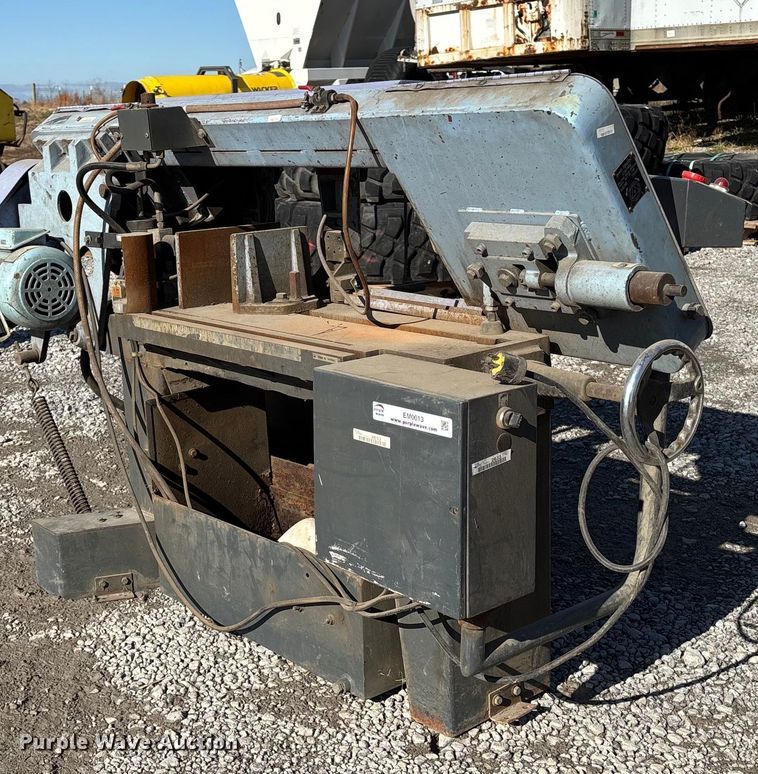image for item EM0013 Wilton 7020 metal band saw