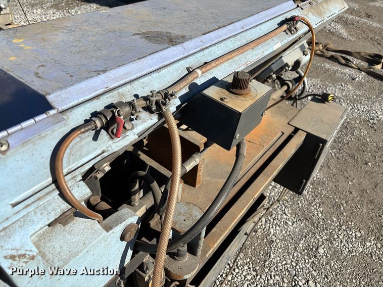 image for item EM0013 Wilton 7020 metal band saw