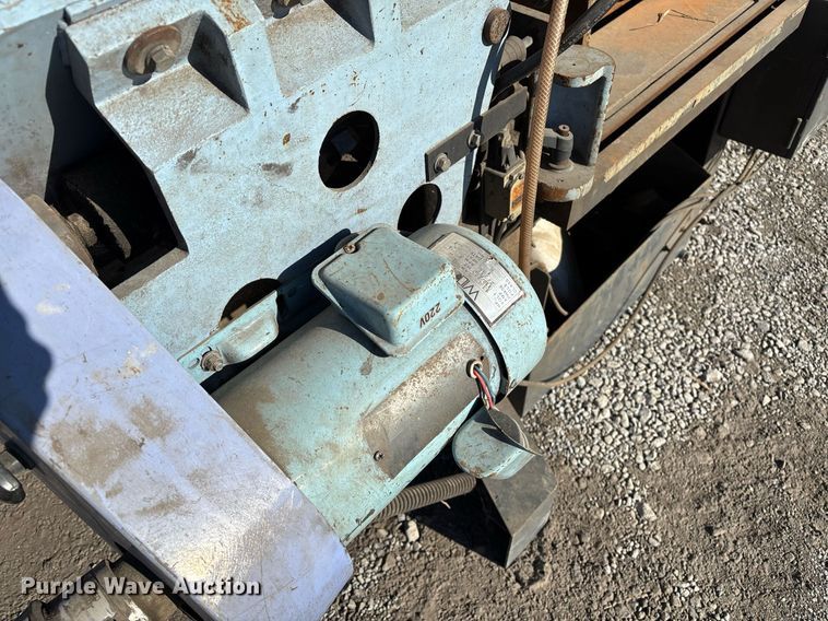 image for item EM0013 Wilton 7020 metal band saw