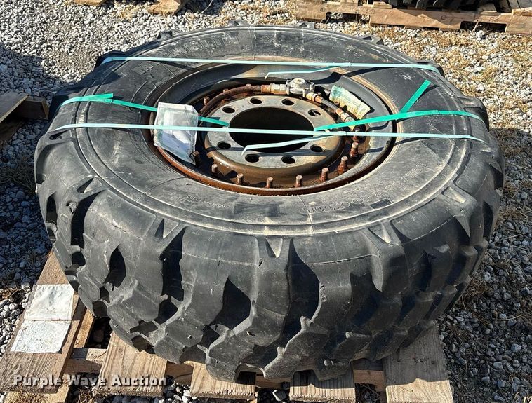 image for item EM0017 (5) Michelin 395/85R 20 XML tires and wheels