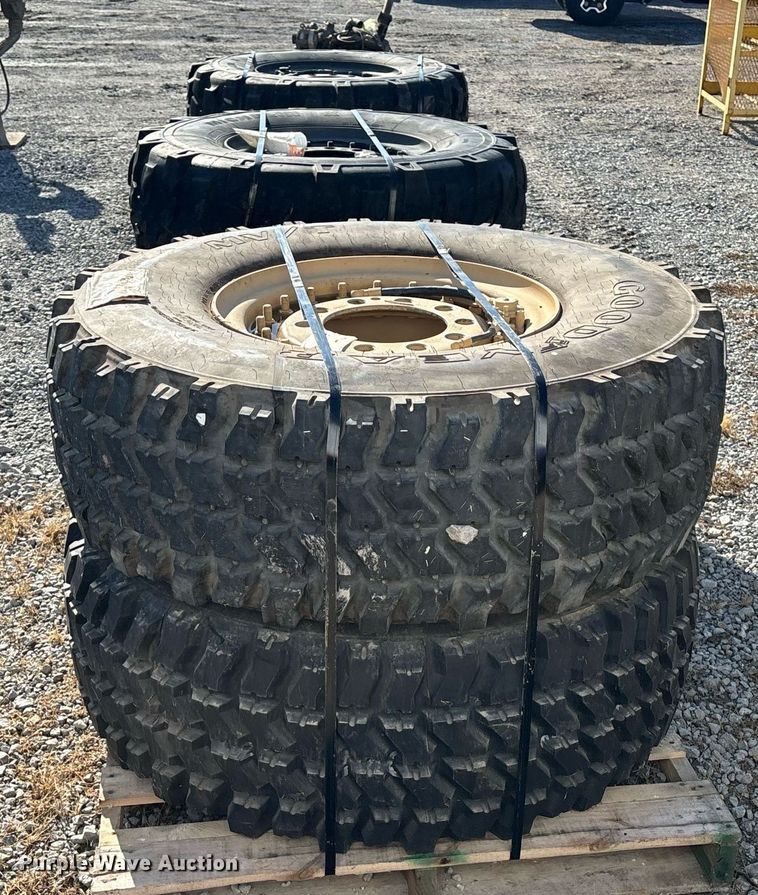 image for item EM0018 (6) tires and wheels