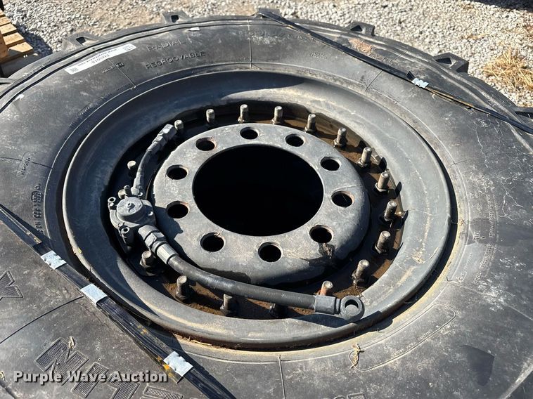 image for item EM0018 (6) tires and wheels