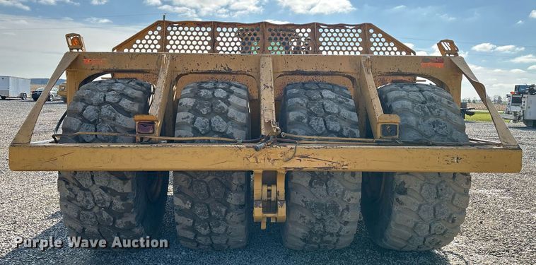 image for item EM0027 2012 John Deere 2112C scraper