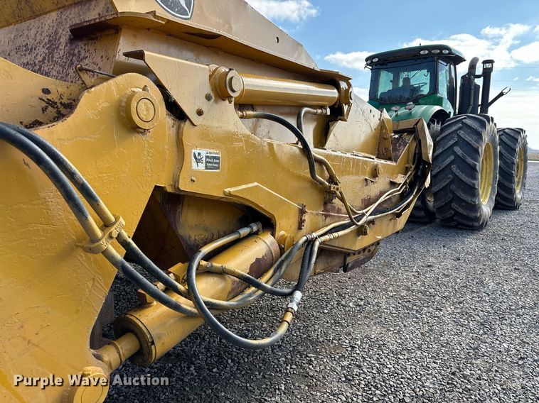 image for item EM0027 2012 John Deere 2112C scraper