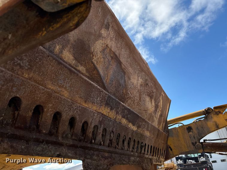 image for item EM0027 2012 John Deere 2112C scraper