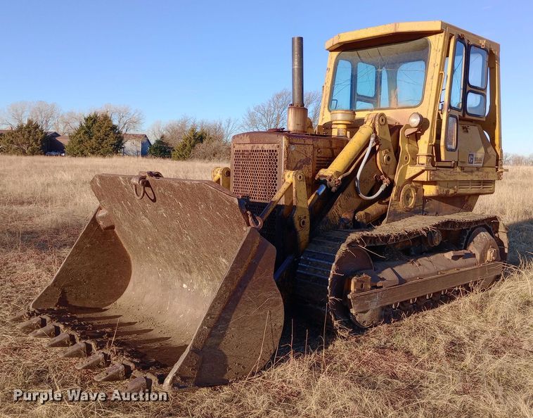 image for item EN8609 1972 Caterpillar  955L track loader