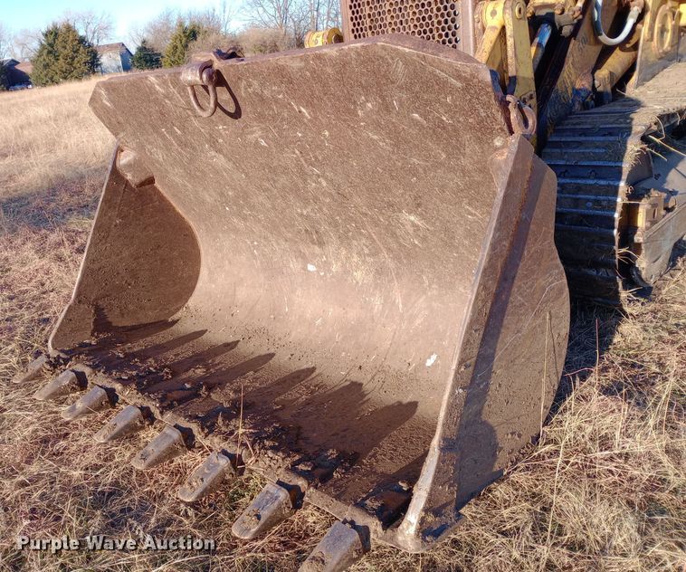 image for item EN8609 1972 Caterpillar  955L track loader