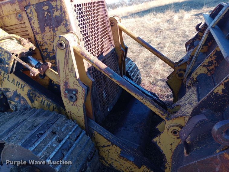 image for item EN8609 1972 Caterpillar  955L track loader