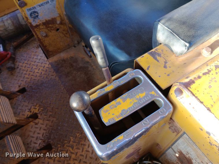 image for item EN8609 1972 Caterpillar  955L track loader