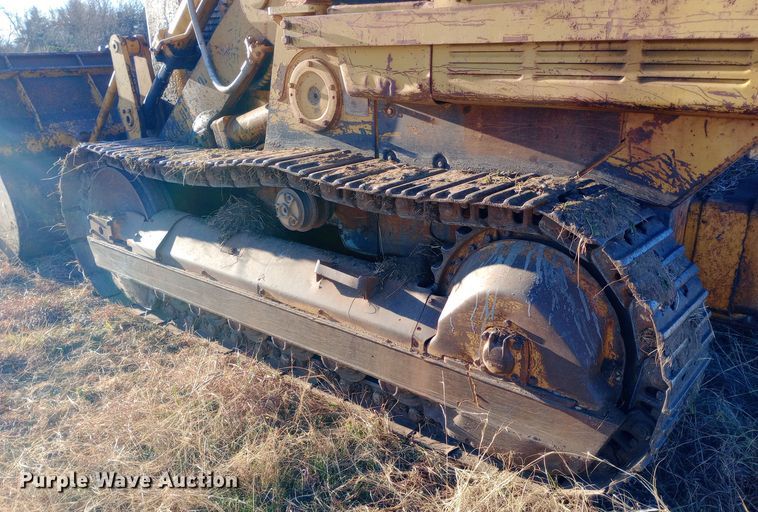 image for item EN8609 1972 Caterpillar  955L track loader